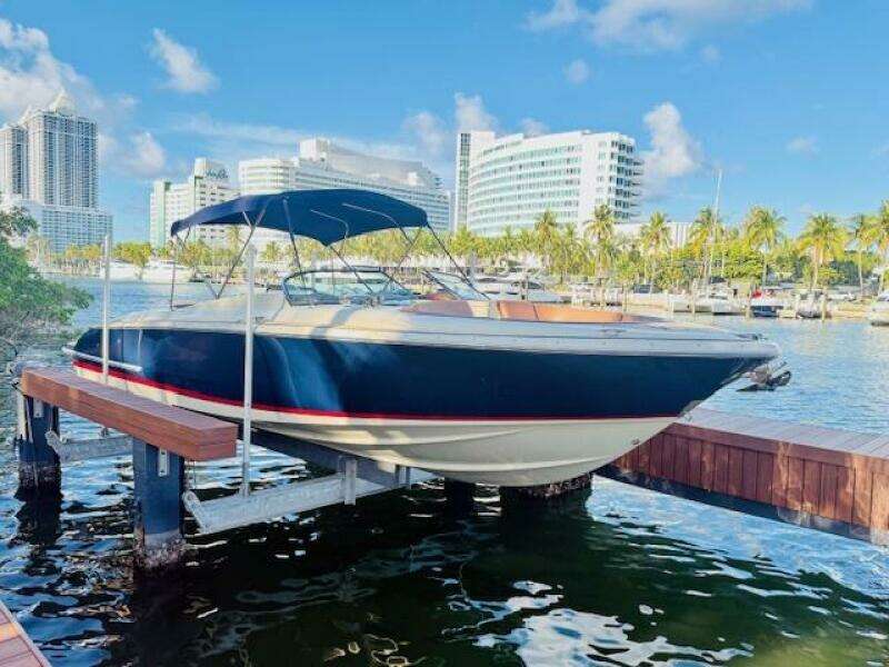 2015 Chris-Craft Launch 32