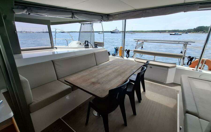 2019 Nautitech 40 Open