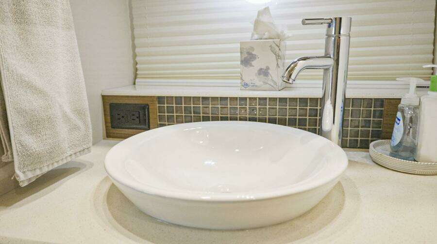 2014 Cruisers Yachts 45 Cantius