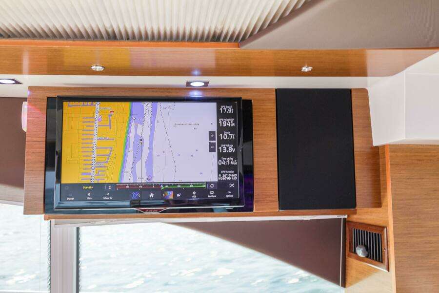 2014 Cruisers Yachts 45 Cantius