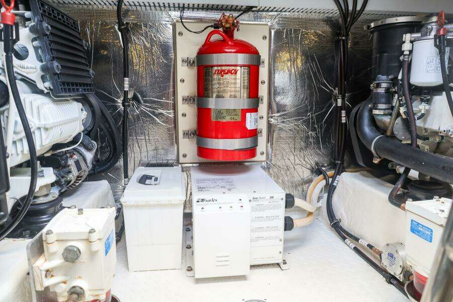 2014 Cruisers Yachts 45 Cantius