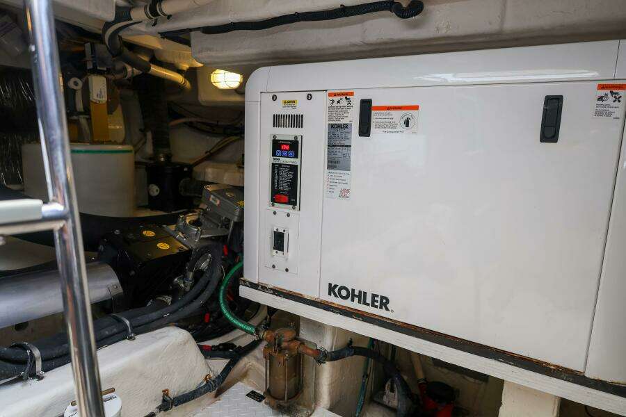 2014 Cruisers Yachts 45 Cantius