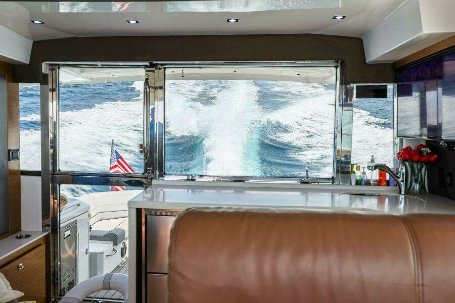 2014 Cruisers Yachts 45 Cantius