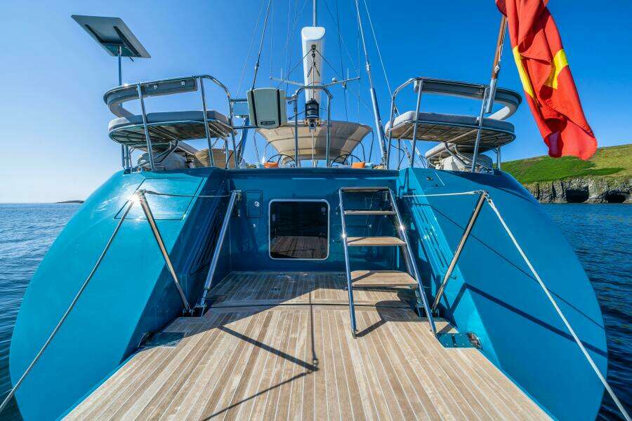 2013 Oyster Yachts Oyster 885