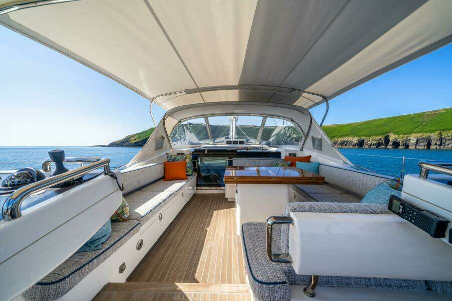 2013 Oyster Yachts Oyster 885