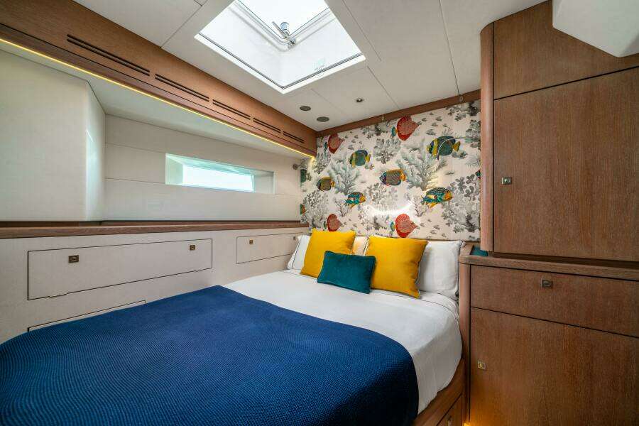 2013 Oyster Yachts Oyster 885