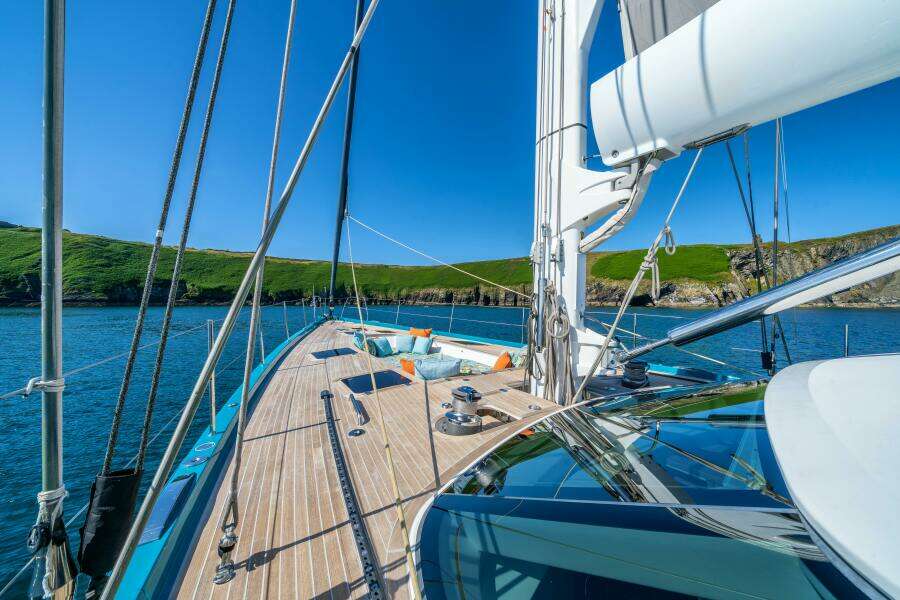 2013 Oyster Yachts Oyster 885