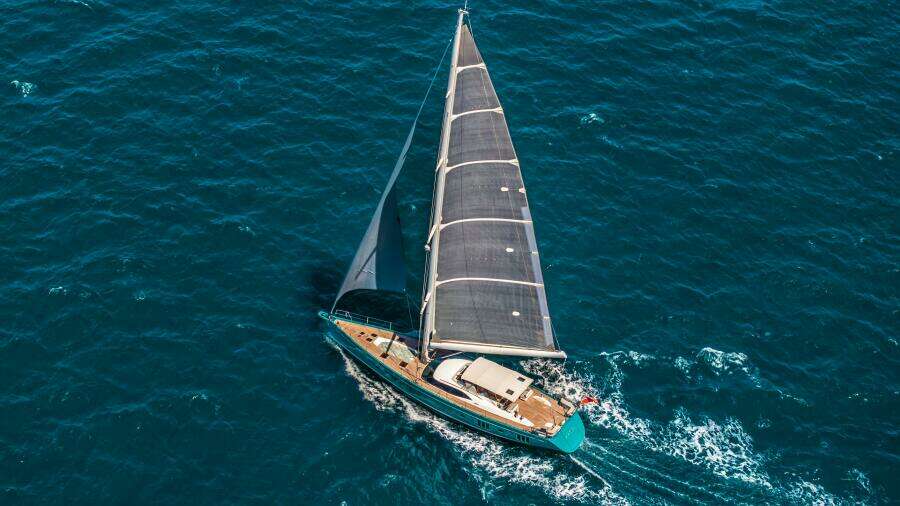2013 Oyster Yachts Oyster 885