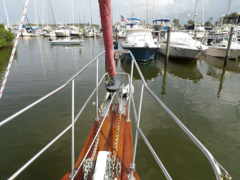 1990 Island Packet 32