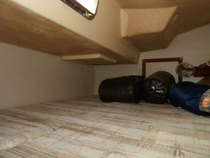 1990 Island Packet 32