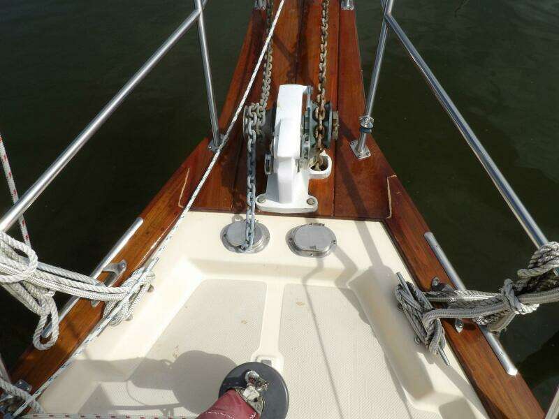 1990 Island Packet 32