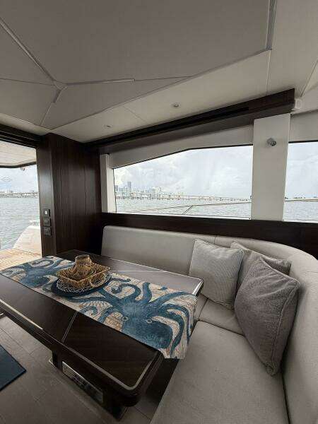 2022 Sunseeker Manhattan 68