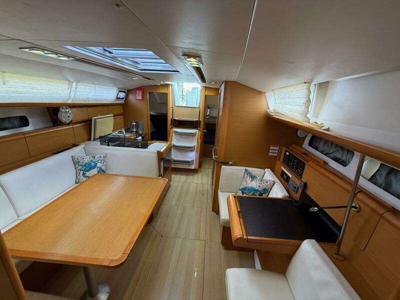 2015 Jeanneau 409