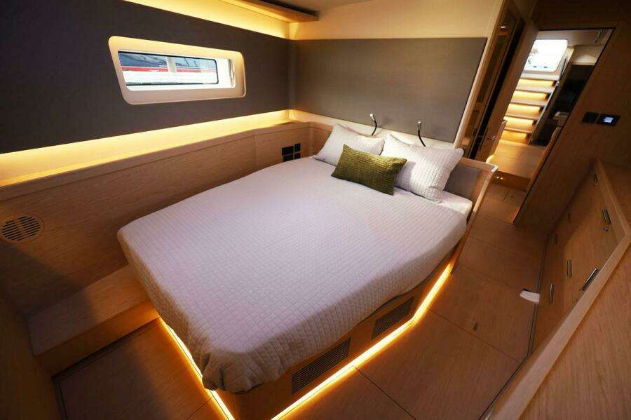 Forward Cabin Berth