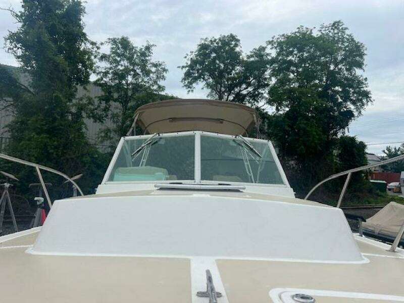 2004 Hunt Yachts Surfhunter 25