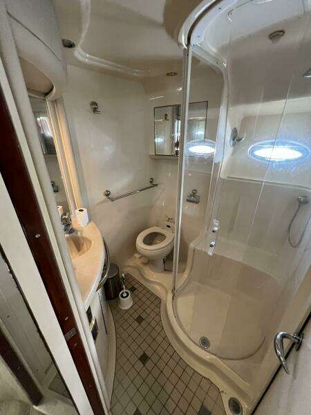 2002 Sea Ray 560 Sedan Cruiser