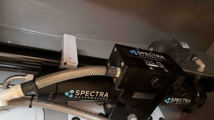 2018 Leopard Power Cat Watermaker