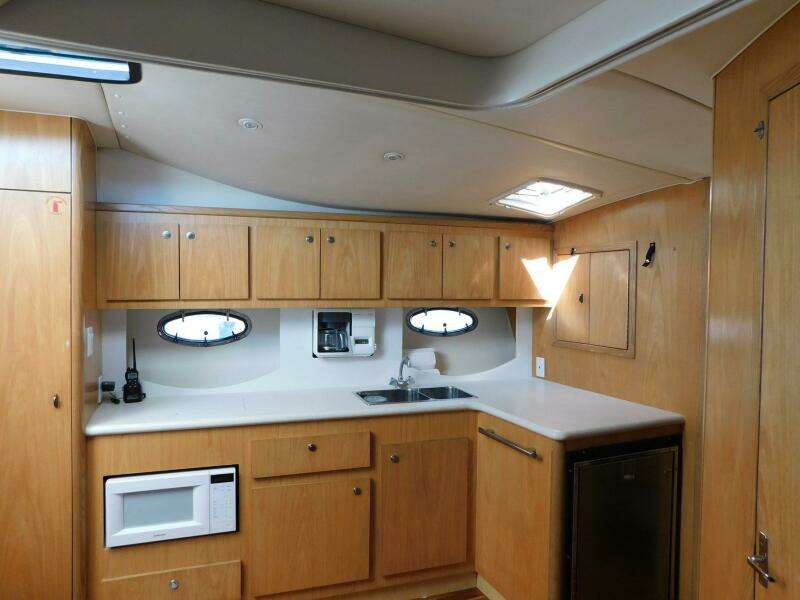 2001 Tiara Yachts 3500 Express