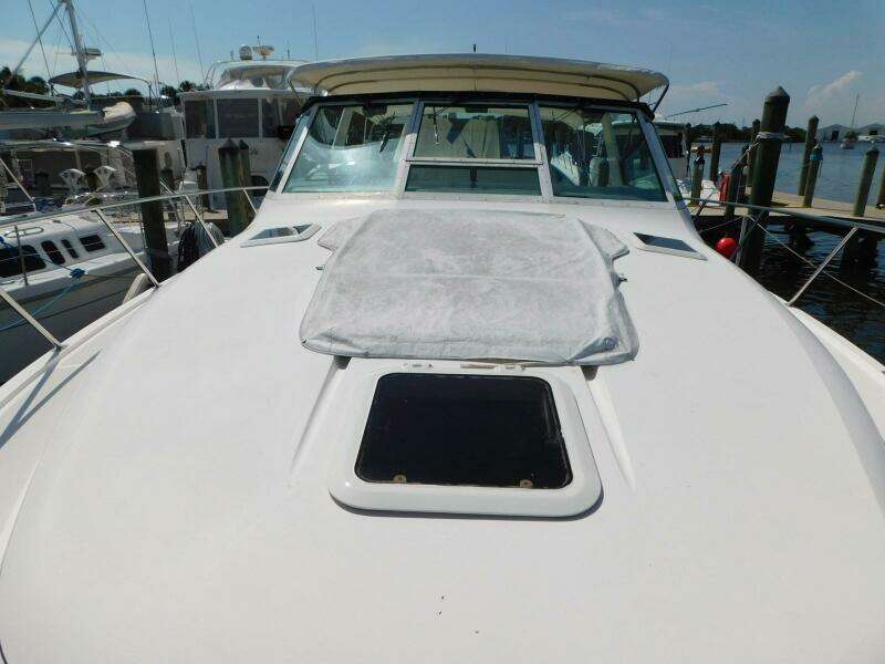 2001 Tiara Yachts 3500 Express