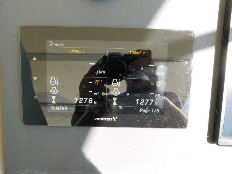 2001 Tiara Yachts 3500 Express