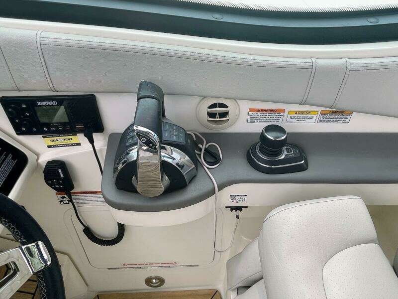 2021 Sea Ray 320 DA-OB