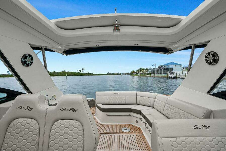 2021 Sea Ray 320 DA-OB