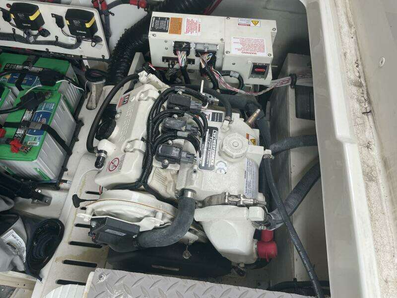 2021 Sea Ray 320 DA-OB