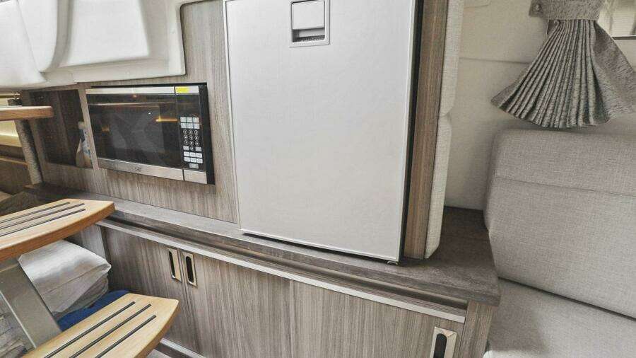 2021 Sea Ray 320 DA-OB