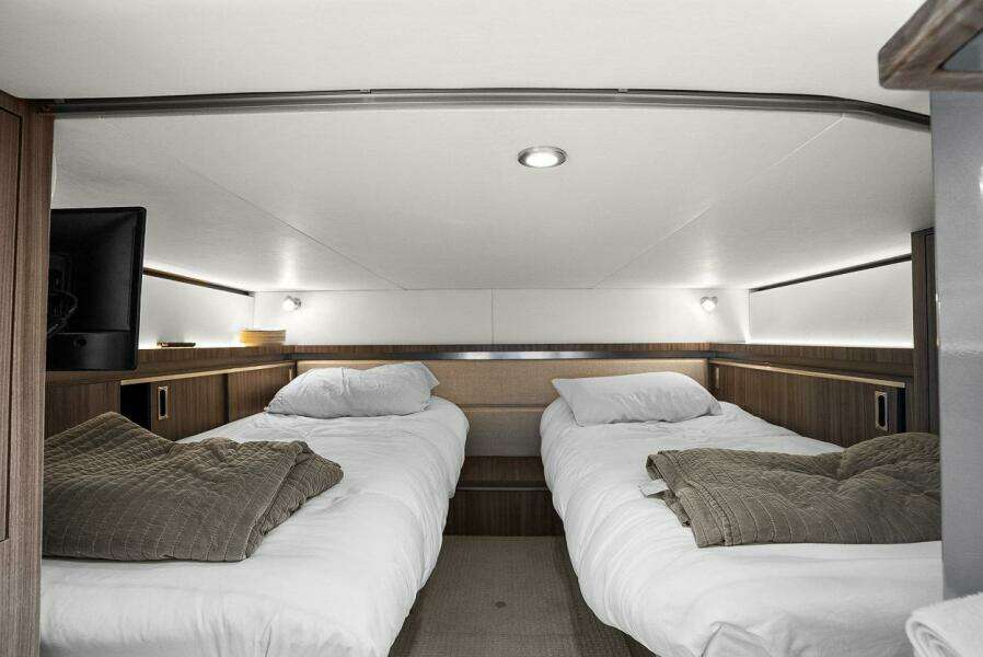 2021 Sea Ray 320 DA-OB