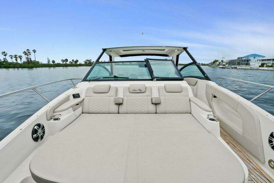 2021 Sea Ray 320 DA-OB
