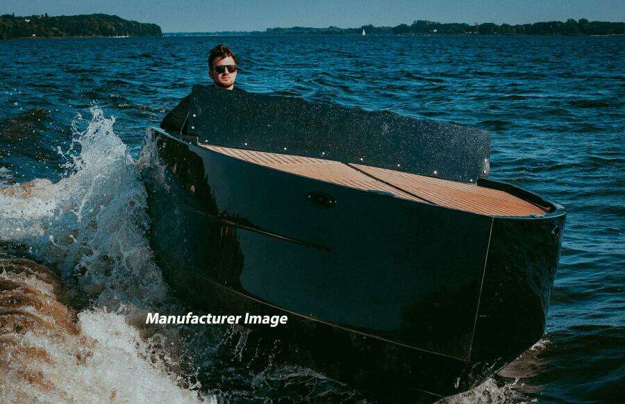 2024 D-Boat 22 Diamond Series