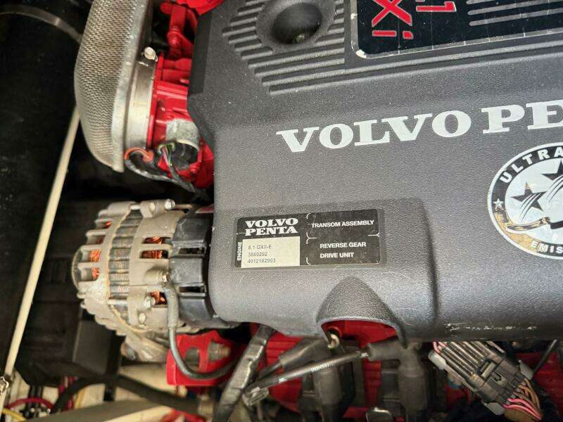 2006 Cruisers Yachts 420 Express