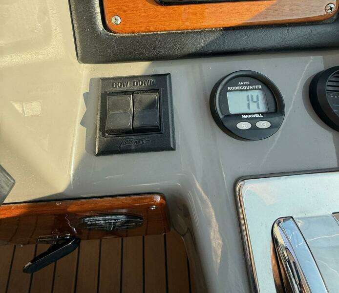 2006 Cruisers Yachts 420 Express