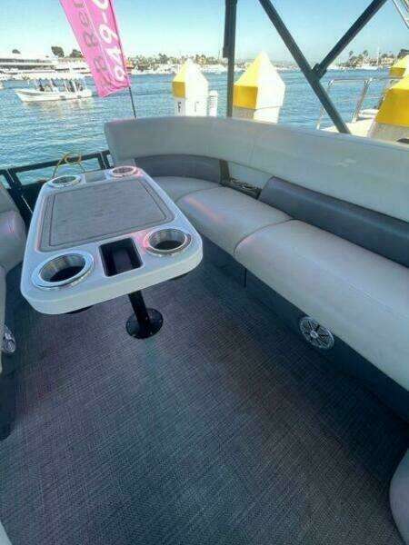 2024 Vision WX Tritoon