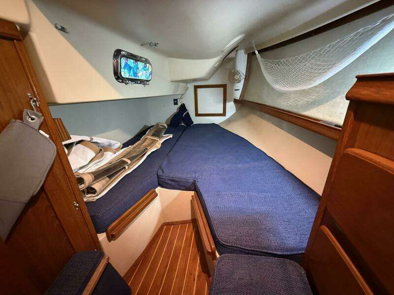 1987 Island Packet 38