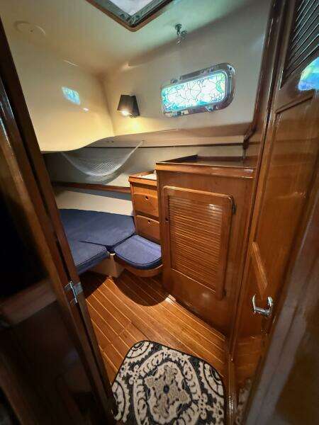 1987 Island Packet 38