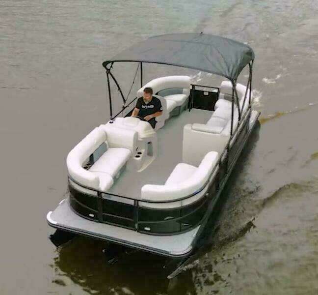 2024 Vision WX Tritoon