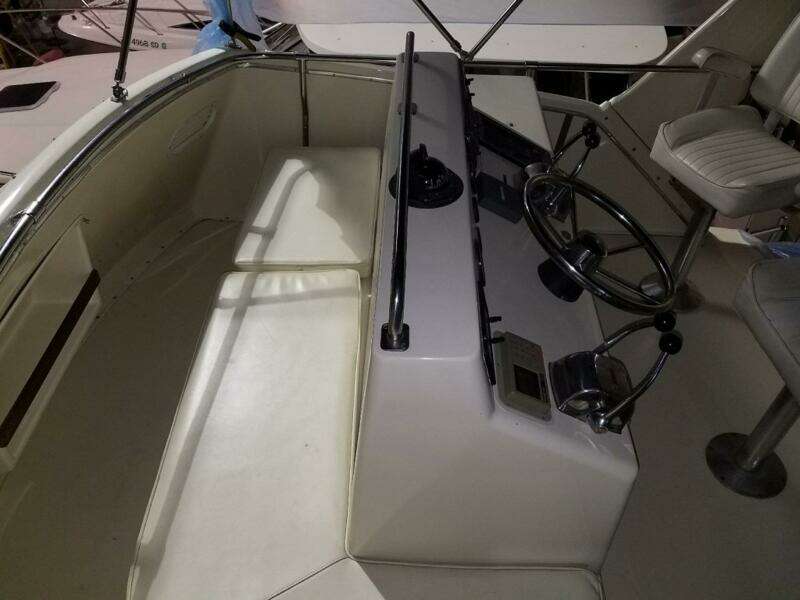 1979 Chris-Craft 360 Commander Sport Fish