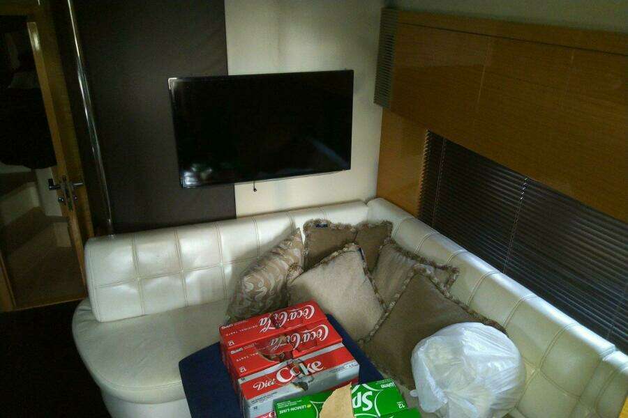 2010 Azimut Atlantis 54