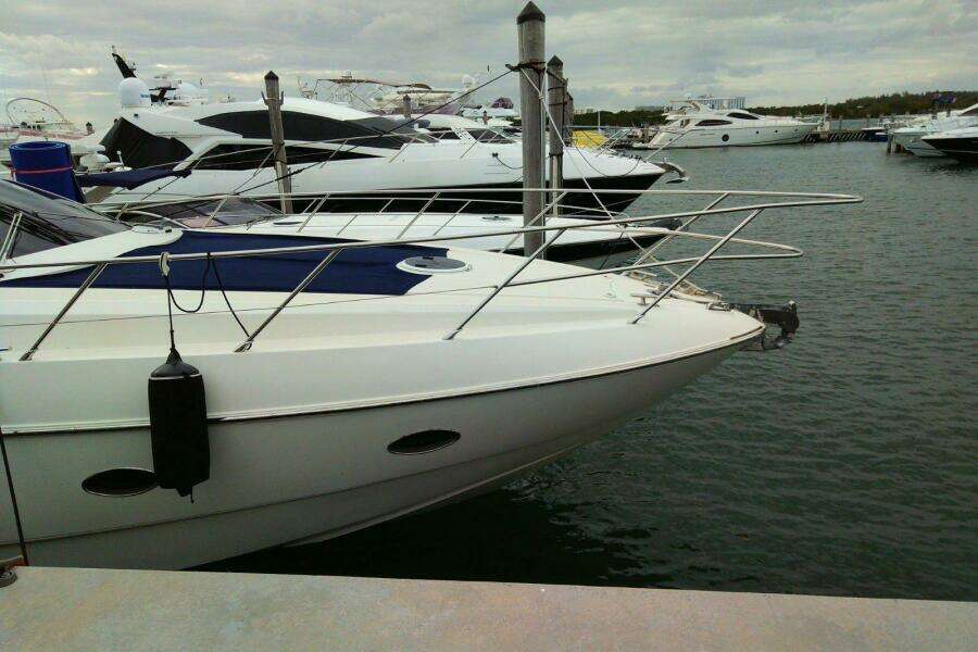2010 Azimut Atlantis 54