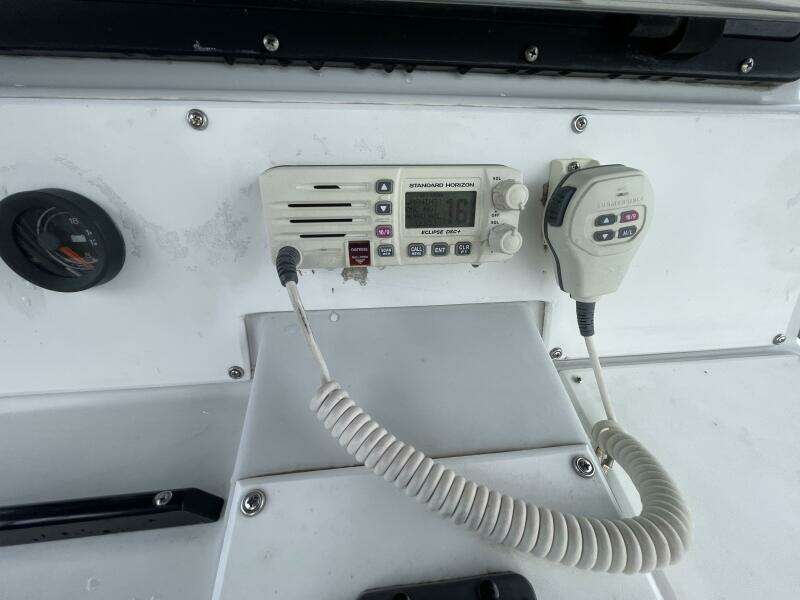 1993 Boston Whaler 21 Outrage