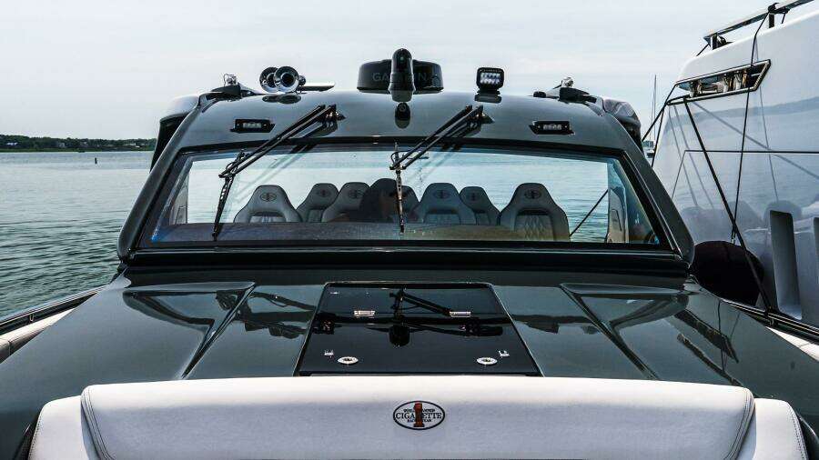 2025 Cigarette 52 THUNDER