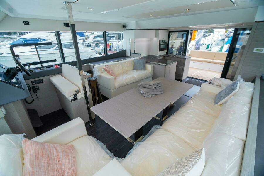 2024 Fountaine Pajot MY6