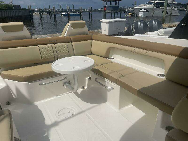 2015 Sea Ray SDX 290