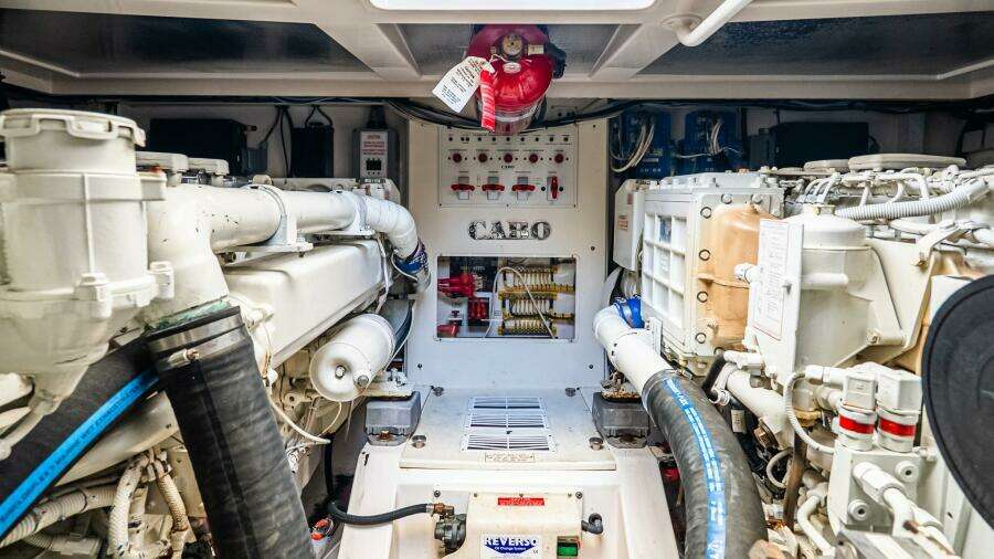 2008 Cabo 38 Express