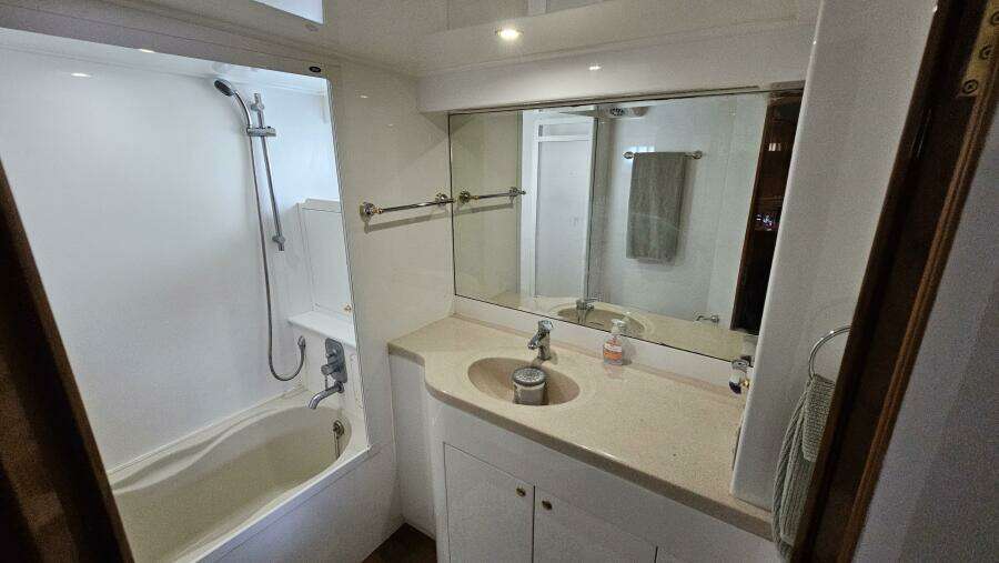 2005 Jefferson 60 Marquessa MY