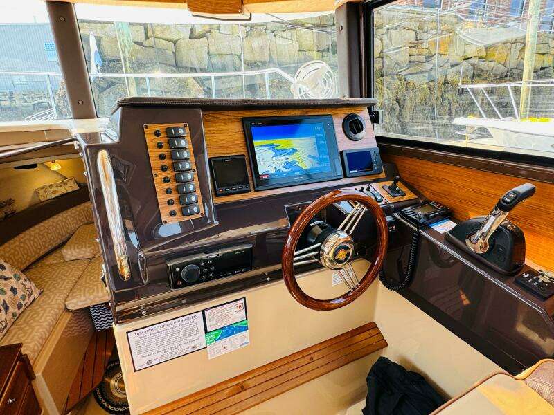 2018 Ranger Tugs R-27