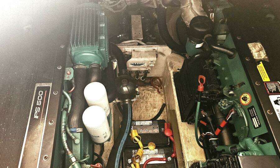 2006 Tiara Yachts 4300 Sovran