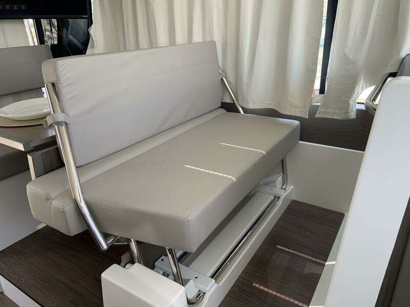 2025 Jeanneau NC 1095 Coupe