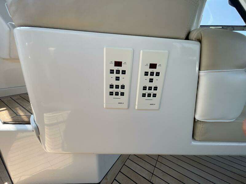 1998 Sea Ray 630 Super Sun Sport